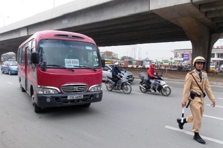 Xử phạt trên 2,36 tỷ đồng các đơn vị kinh doanh vận tải vi phạm
